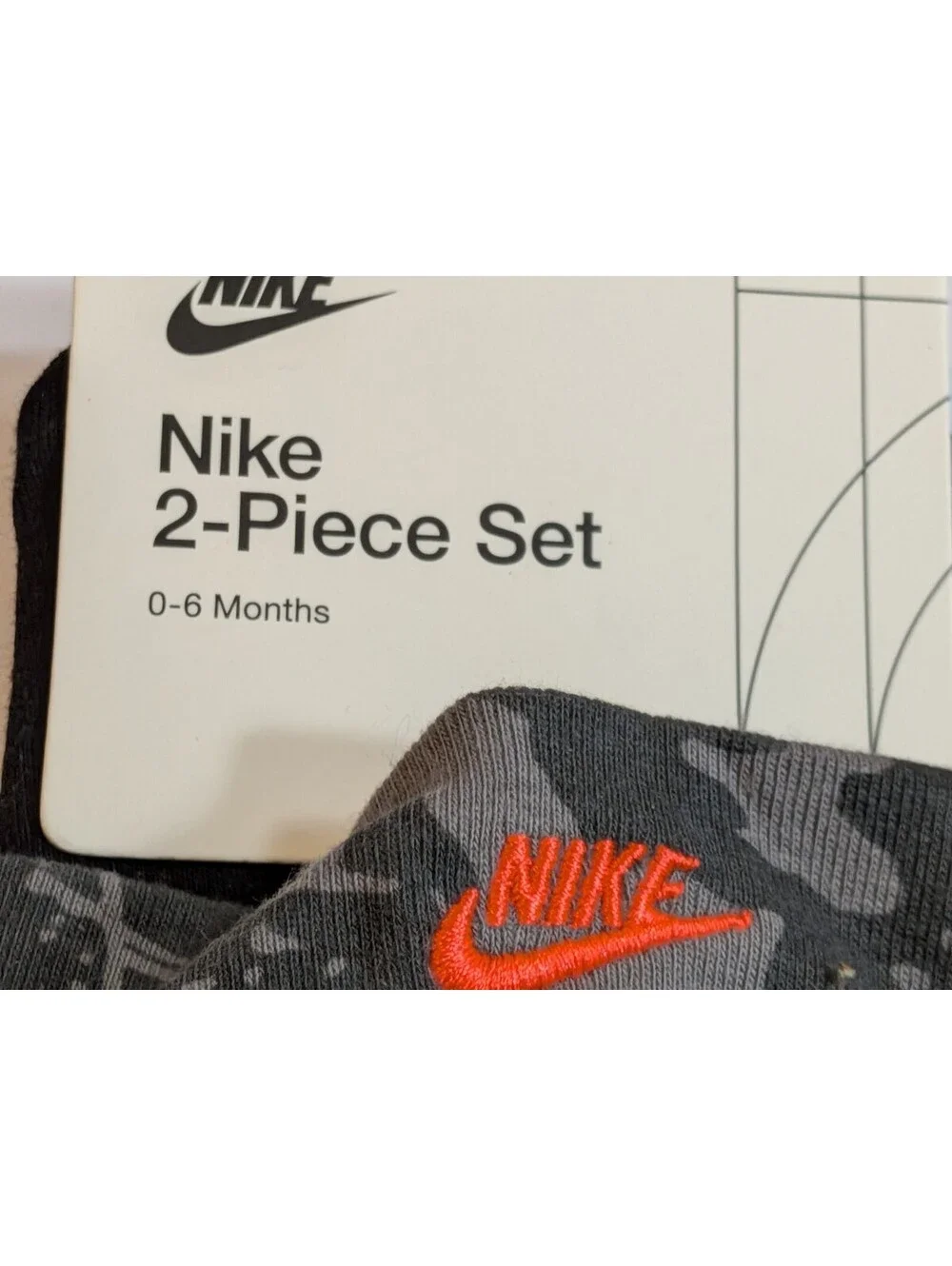 Nike Baby 2 Piece Set 0-6 Months Hat and Booties Camo Gray Black